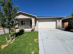 Building Photo - 1097 Dapple Dr