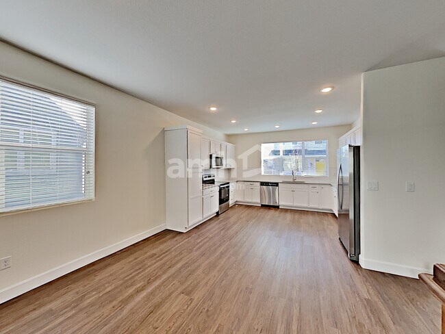 Foto del edificio - 4419 Crestone Peak St