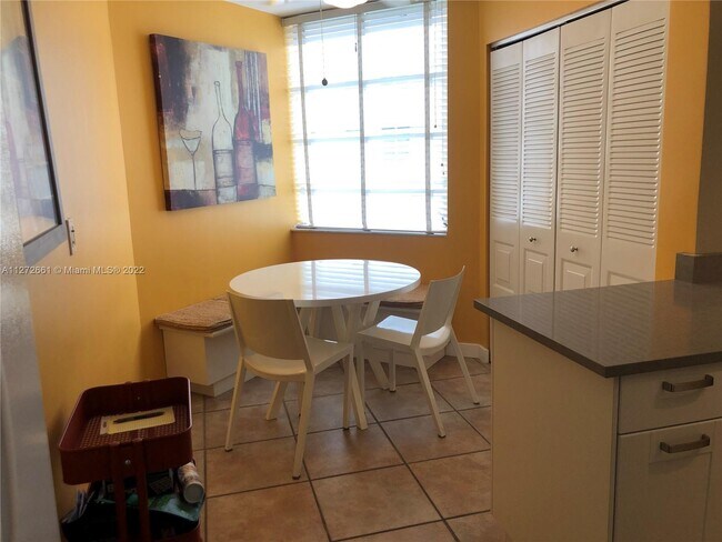 2022 Oct 10 SO FLO Real Estate Group 1831 Sabal Palm Dr # 202 DAVIE - 1831 Sabal Palm Dr