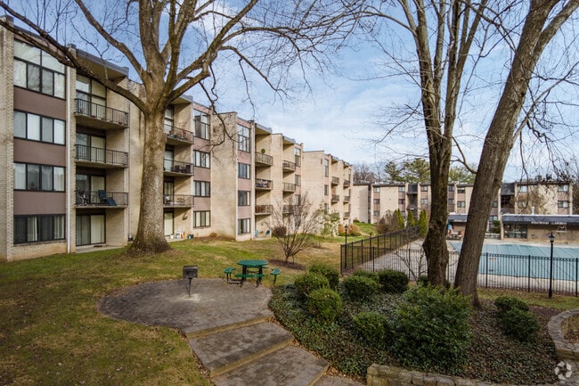 Building Photo - Westwood Gardens