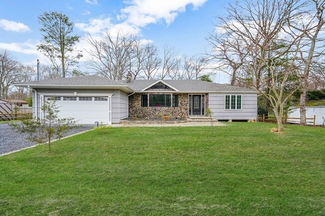 Building Photo - 257 Southlawn Ave