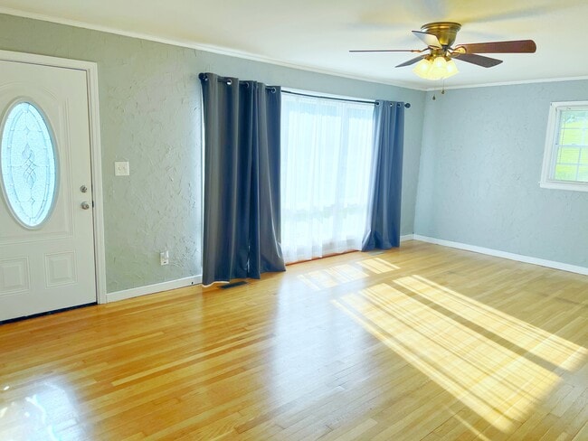 Foto del edificio - 403 Allen Ave