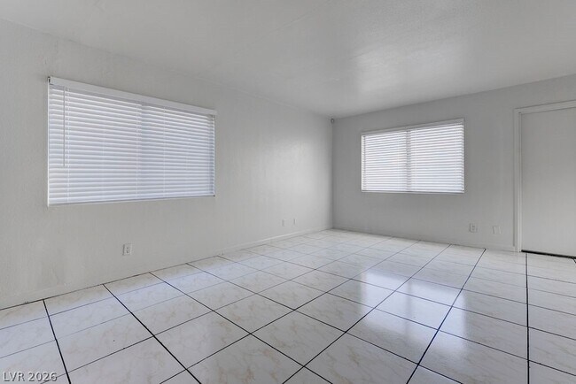 Foto del edificio - 5198 Greene Ln