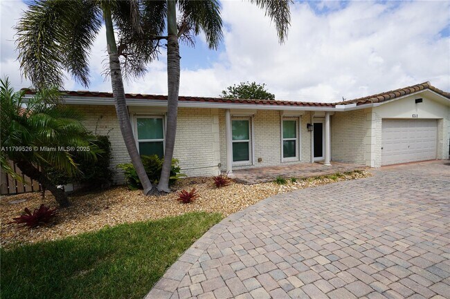 Foto del edificio - 6341 NE 22nd Ave