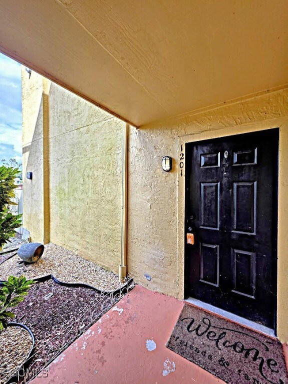 Building Photo - 2937 Winkler Ave