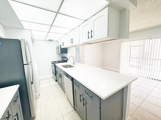 Building Photo - 4501 Treehouse Ln