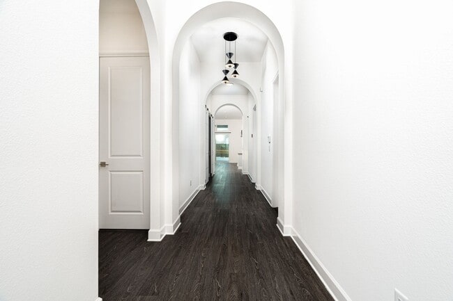 Photo - Luxurious Solar Powered 4 Bedroom, 3 Bath ... House