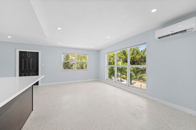 Foto del edificio - 3220 NE 7th St