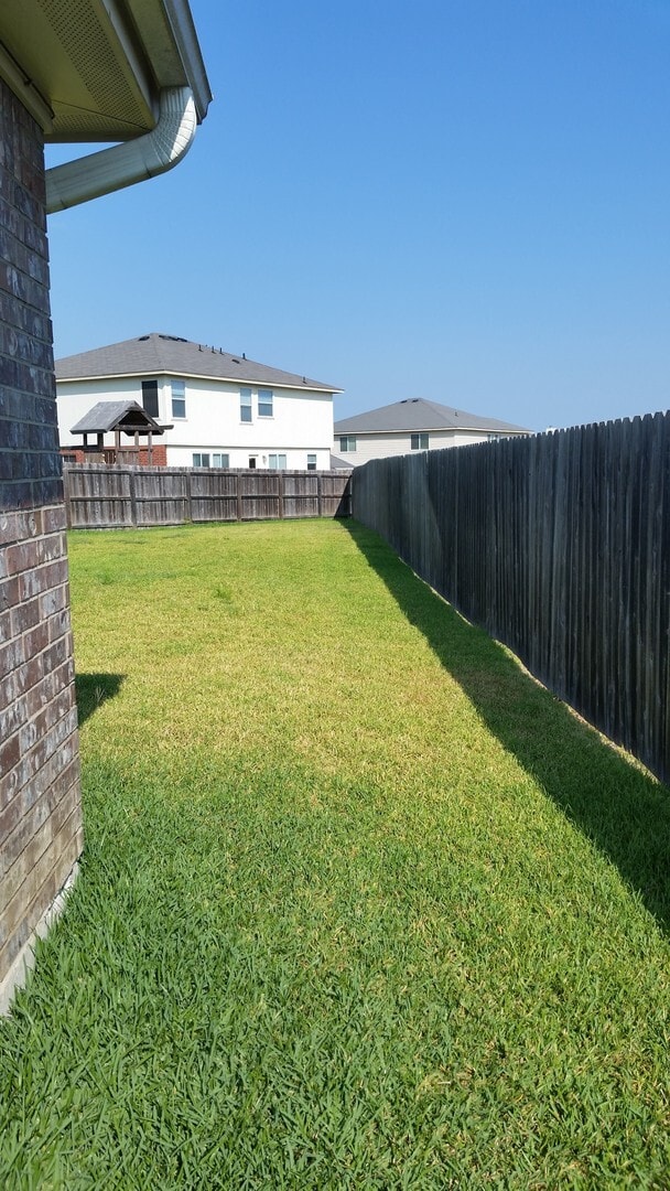 Foto del edificio - 2009 Charleston Ct