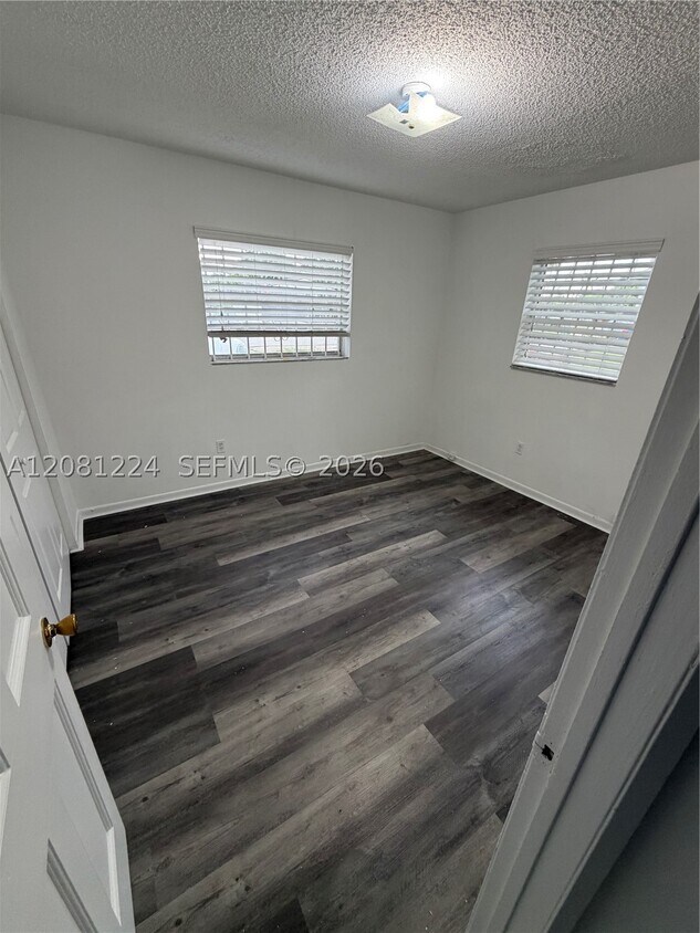 Foto del edificio - 15813 NW 38th Pl