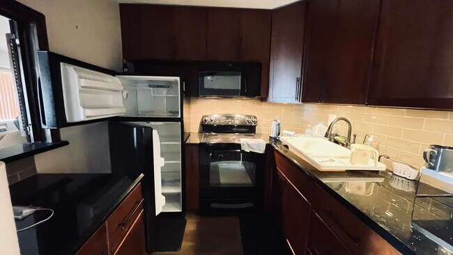 Foto del edificio - 23 Easthampton A