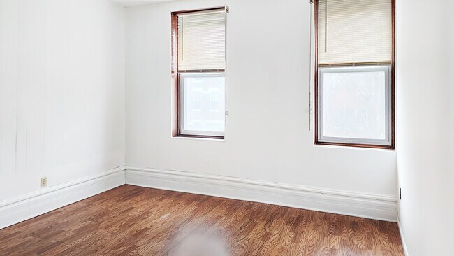 Foto del edificio - 3357 S Aberdeen St