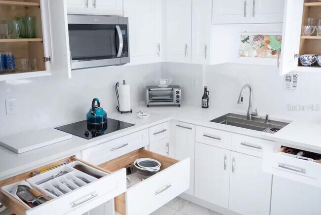 Foto del edificio - 6420 Canary St