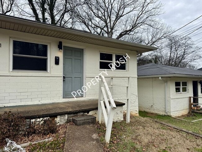 Foto del edificio - 708 W 47th St