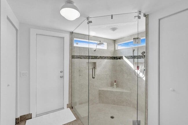 Photo - Northeast 31st Avenue, Fort Lauderdale, FL 33308 - 4 BR 3 BA single-family home