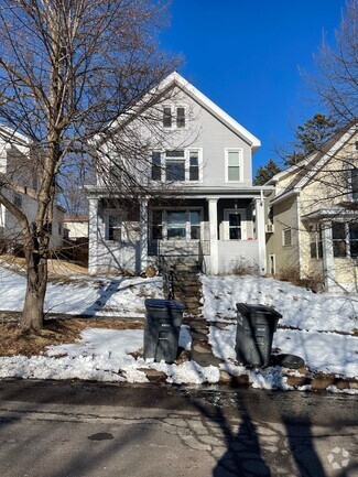 Building Photo - 510 N 23rd Ave W