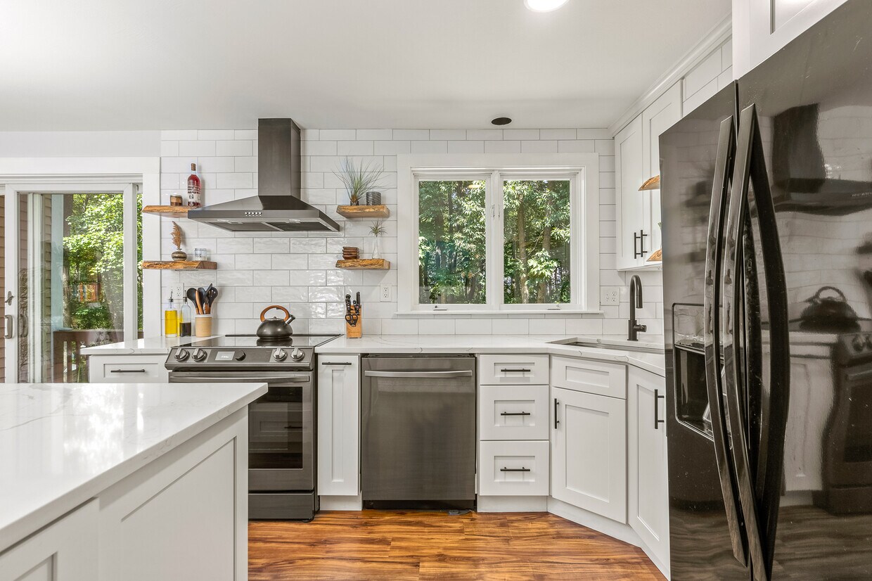 2 Hemlock St, Hampton, NH 03842 Townhome Rentals in Hampton NH