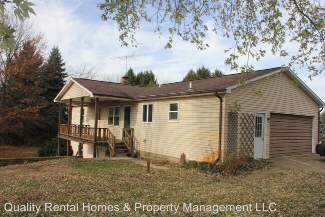 Building Photo - 5371 Murphy Lake Rd