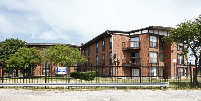 Apartment Building On Madison And Hamlin fine apartment building on madison and hamlin wingo way mount Apartment Building On Madison And Hamlin fine apartment building on madison and hamlin wingo way mount