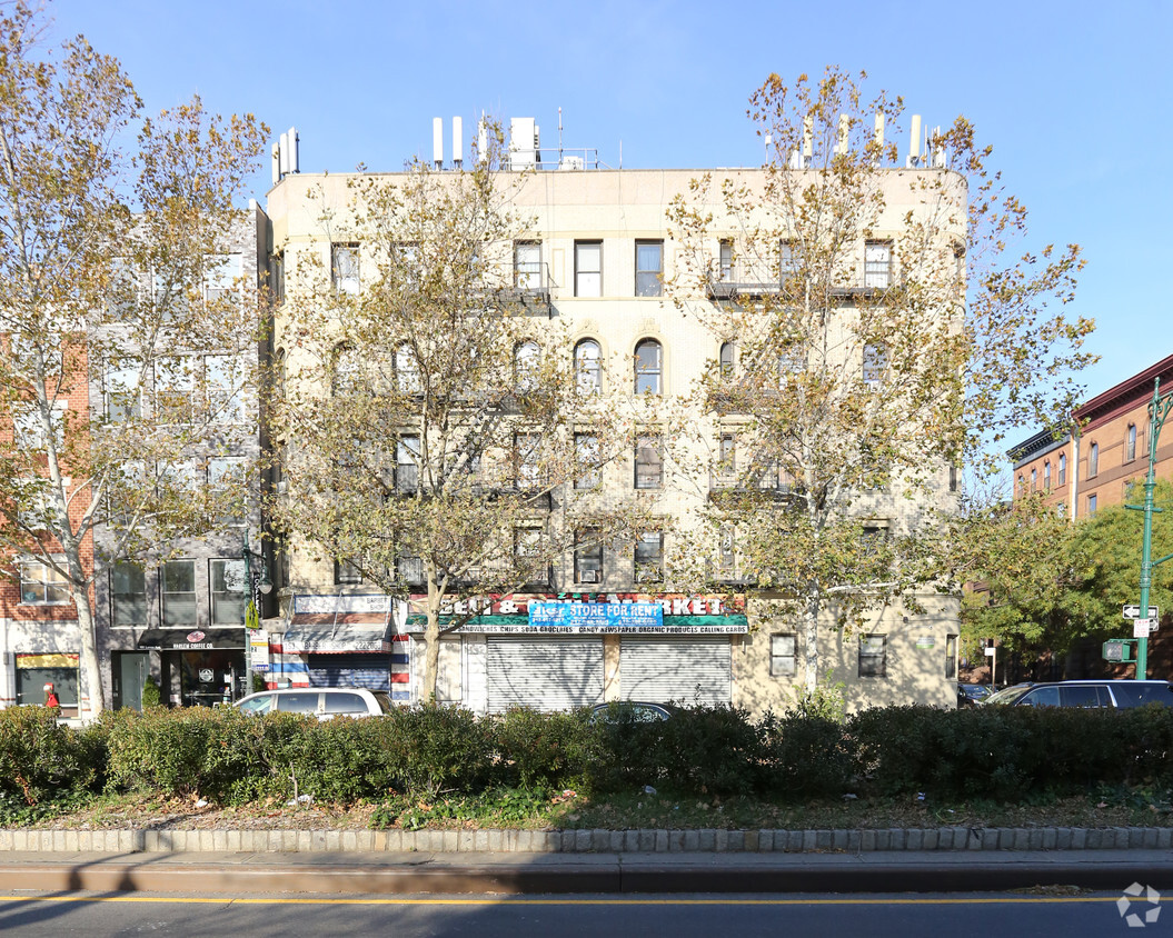 Foto del edificio - 153-157 Lenox Ave