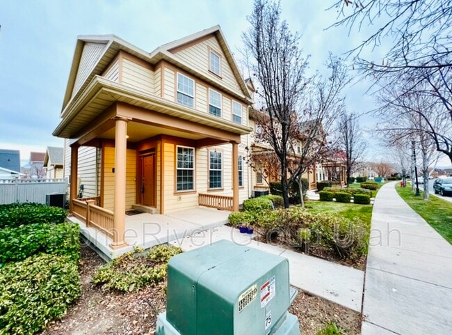 Building Photo - 10981 Topview Rd