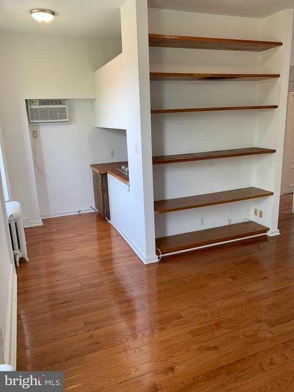 Foto del edificio - 1916 Spring Garden St