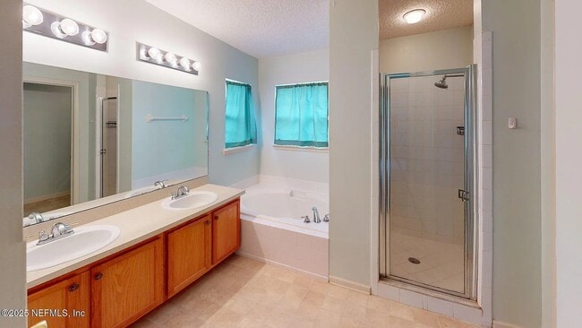 Baño principal - 2005 W Lymington Way