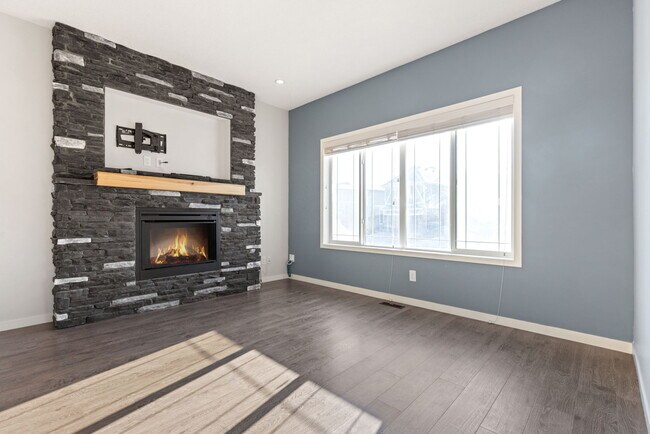 Photo du bâtiment - 407 Mahogany Blvd SE
