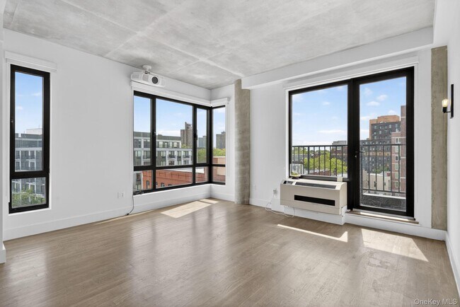 Foto del edificio - 225 E 138th St