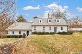 Building Photo - 96 Kings Hwy N