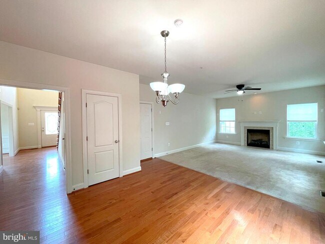 Foto del edificio - 46895 Whittemoore Ct