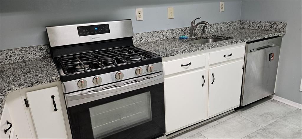 Foto del edificio - 207 Cumberland Ct SE