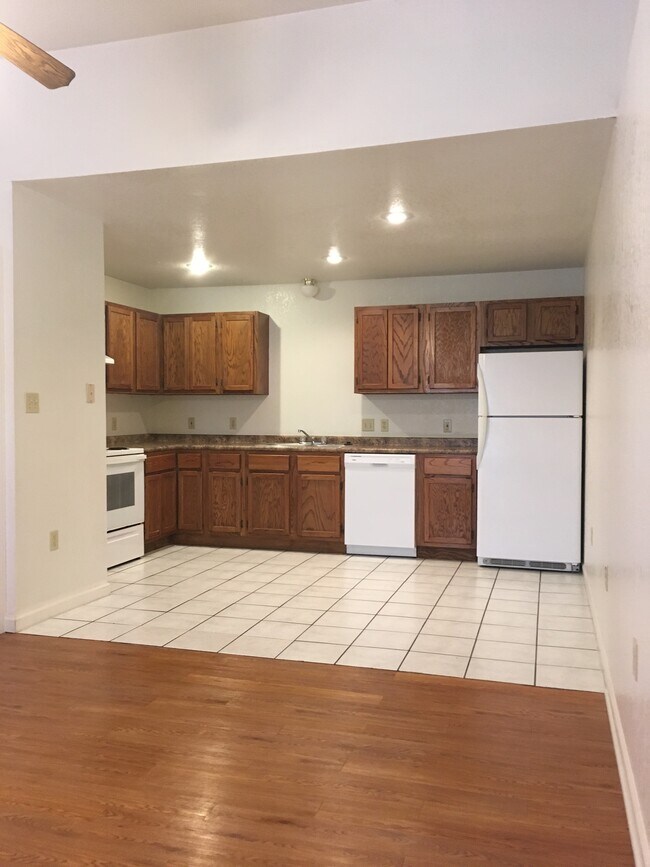 2704 Wakefield Dr Unit 2, Jonesboro, AR 72404 2704 Wakefield Dr