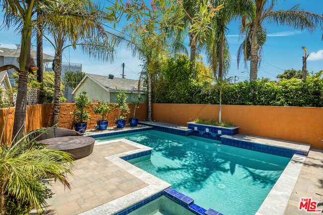 Foto del edificio - 224 Sunridge St