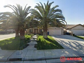 Building Photo - 11503 Pacific Shores Dr