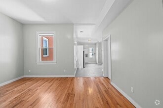 Building Photo - 340 7th St