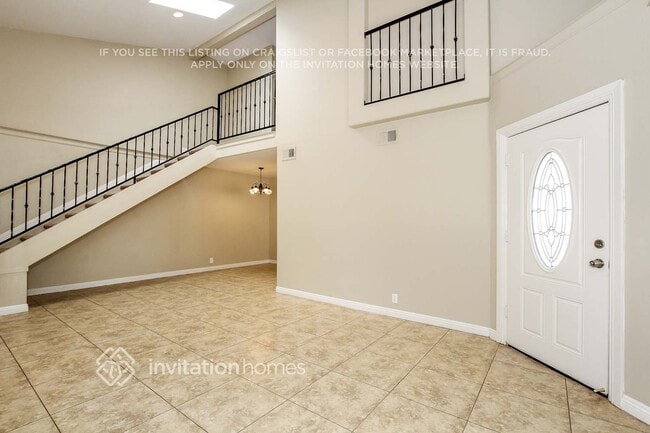 Building Photo - 4917 W Crocus Dr
