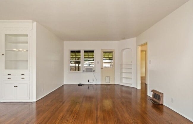 Building Photo - 7947 Rhea Vista Dr