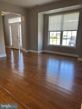 Building Photo - 3650 Rolling Hills Dr
