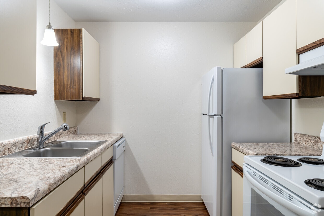 Genesee Village Flint, MI Apartments in Flint, MI