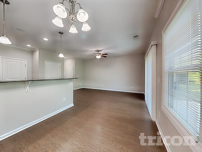 Foto del edificio - 759 Dawsons Park Wy