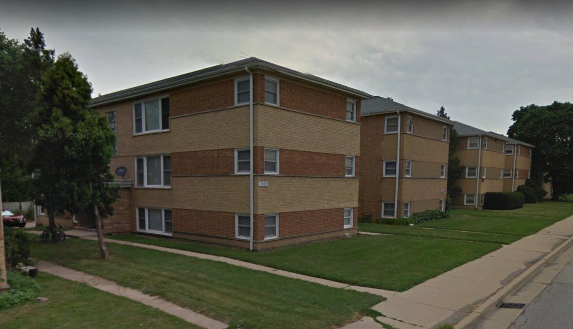 Primary Photo - 1209 Roosevelt Rd