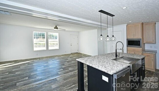 Building Photo - 5433 King Wilkinson Rd