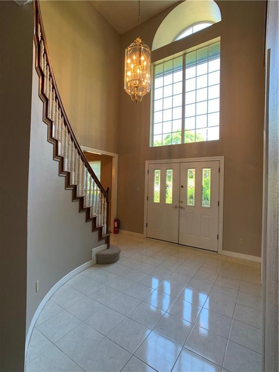 Building Photo - 9250 Scenic Bluff Dr