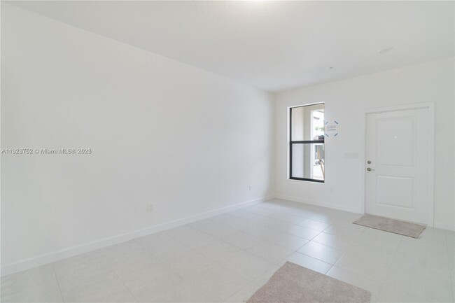 Foto del edificio - 228 SW 159th Terrace