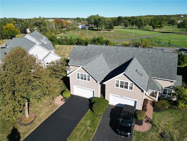 Building Photo - 245 Roseland Ln