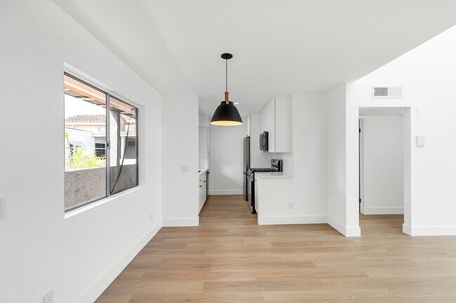 Foto del interior - Experience Modern Westside Living at Woodg...