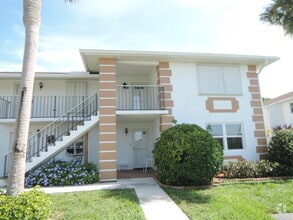 Building Photo - 1209 S Lakes End Dr