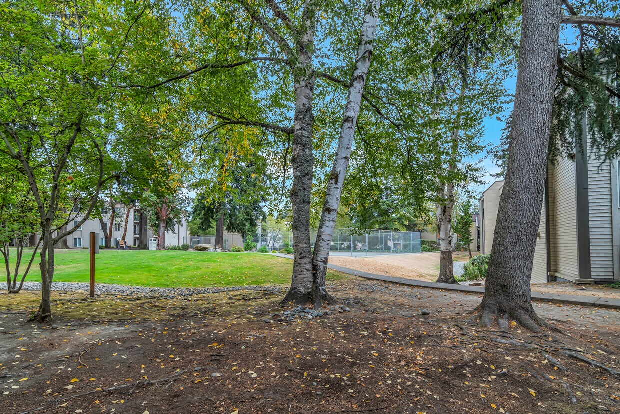 14605 NE 34th St Unit H6, Bellevue, WA 98007 Condo for Rent in