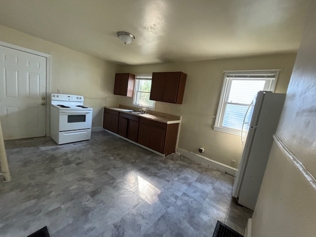 Foto del edificio - 2721 Ivy Ave